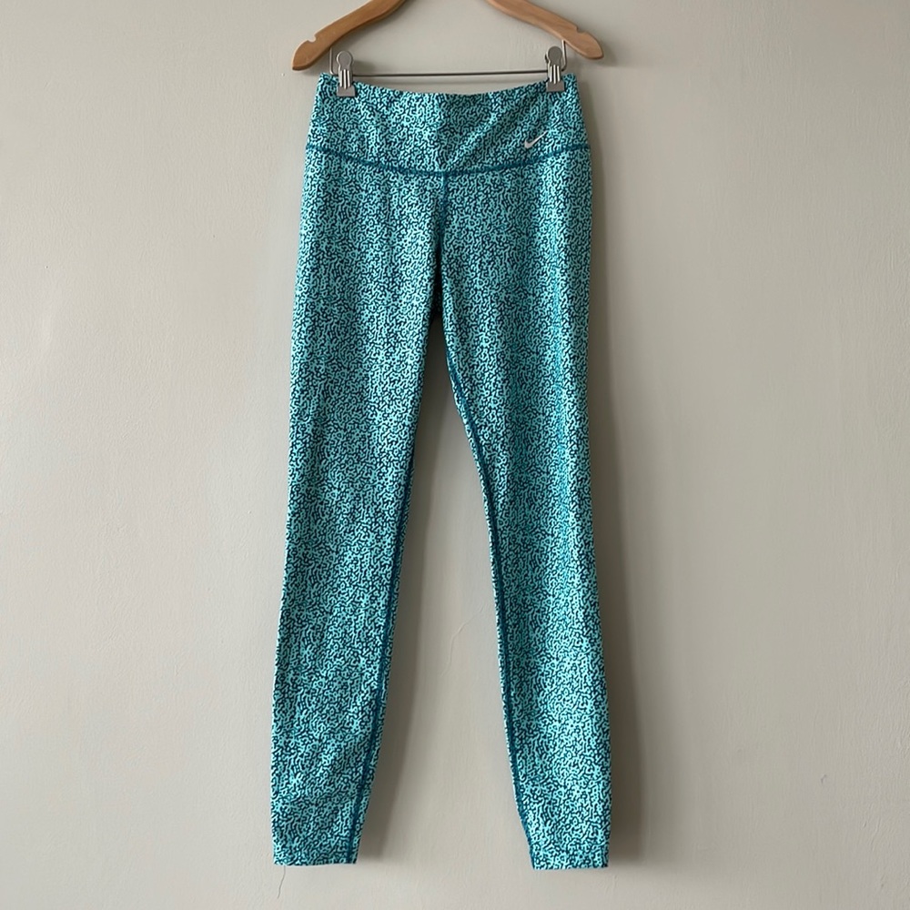 Nike Dri-Fit Log Leggings